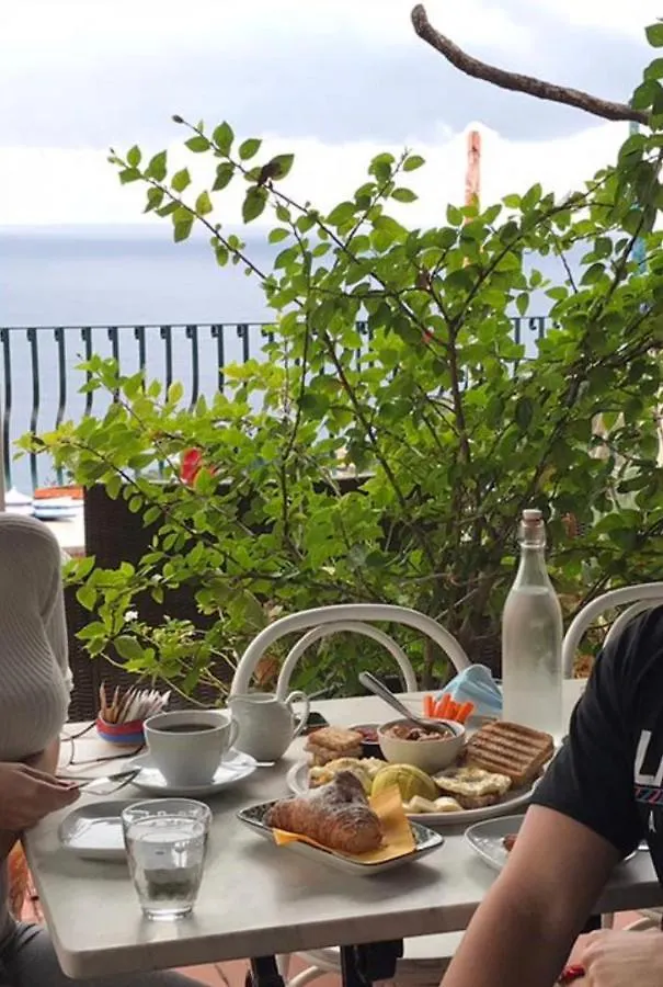 *** Bed and Breakfast B&B La Terrazza Sul Mare Ταορμίνα Ιταλία