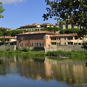 https://ville-sull-arno-hotel.it-tuscanyhotel.com